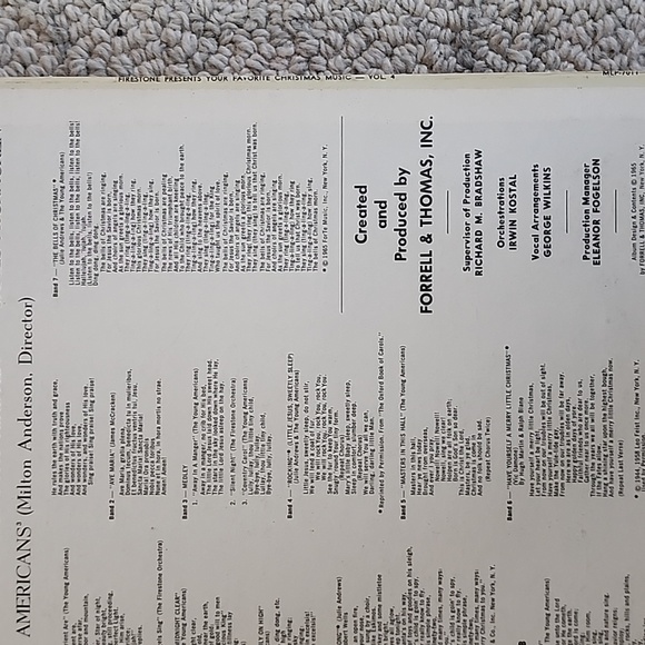 Vintage Christmas Classic Vinyl Assortment - Picture 10 of 11